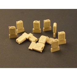 RE35-008 IDF Water Canisters (12pcs), PANZERART,SCALE 1/35