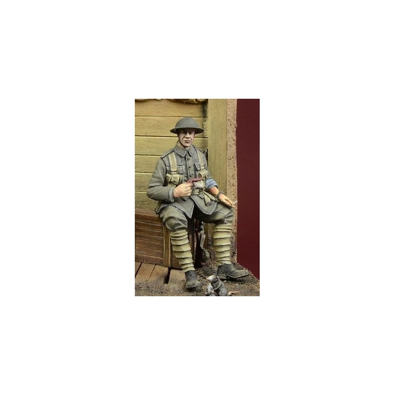 D-Day Miniature, 35034,1:35,WWI British Infantryman sitting on a case (1 figure)