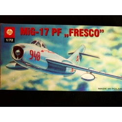 MIG-17 PF “FRESCO” RUSSIAN COLD WAR FIGTHER, ZTS PLASTYK, SCALE 1/72