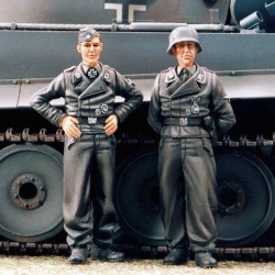 SOL RESIN FACTORY, MM163, 1/35,GERMAN TANK CREW(2 FIGURES-Base is Not Included )