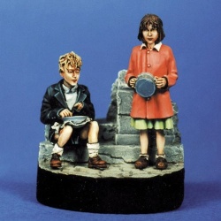 SOL RESIN FACTORY, MM015, 1/35, EUROPE CHILD (2 FIGURES)