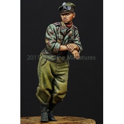 ALPINE MINIATURES 35145, WSS AFV Crew Leaning, SCALE 1:35