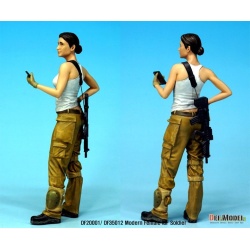 DEF. MODEL, Female IDF Soldier "Maria" , DF20001, 1:20