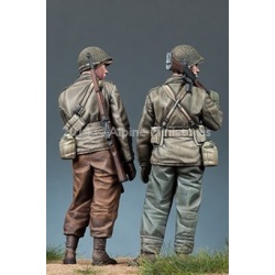 ,ALPINE MINIATURES 35171, WW2 US Infantry Set (2 Figures) SCALE 1:35