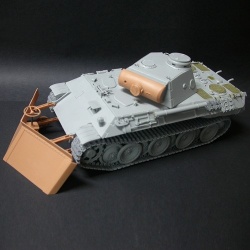 SOL RESIN FACTORY MM322, Sherman Armor set type The Pacific 2, SCALE 1:35