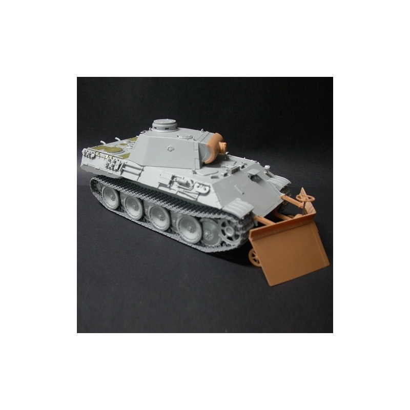 SOL RESIN FACTORY MM322, Sherman Armor set type The Pacific 2, SCALE 1:35