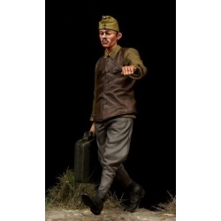 Hungarian soldier with Jerrycan WW II, (1 FIGURE), The Bodi, TB-35151, 1:35