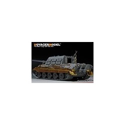 351009, PE FOR French Panhard AML-90 1961-Present Amored Vehicle Basic, VOYAGER 1:35