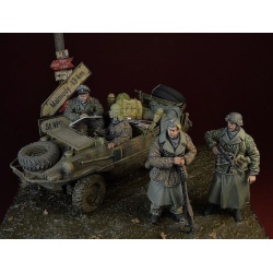 D-Day Miniature, 35162 – Waffen SS big set, Ardennes 1944, 4 Figures, SCALE 1/35