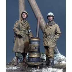 US Military Police & GI 'Ardennes 1944' WW II with stove (2 FIGURES), The Bodi, TB-35172, 1:35