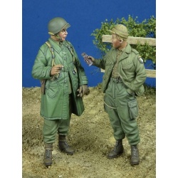 D-Day Miniature, 35219 – US Paratroopers, 1944-45 (2 Fig.), 1/35